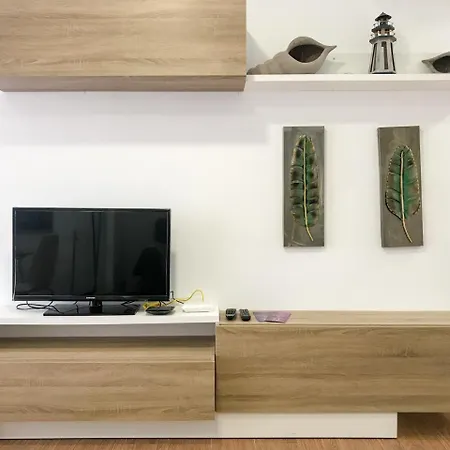 Апартаменты Luxury Near The Big Beach Тиас